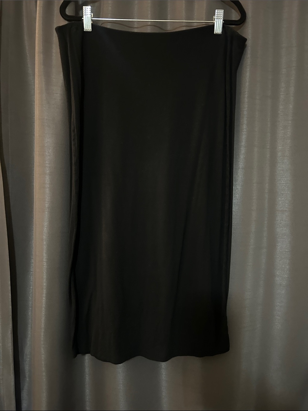 Old Navy Black Midi Skirt